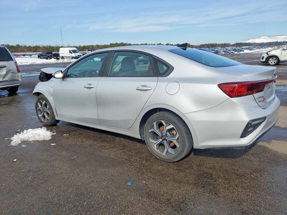 2021 KIA Forte fe
