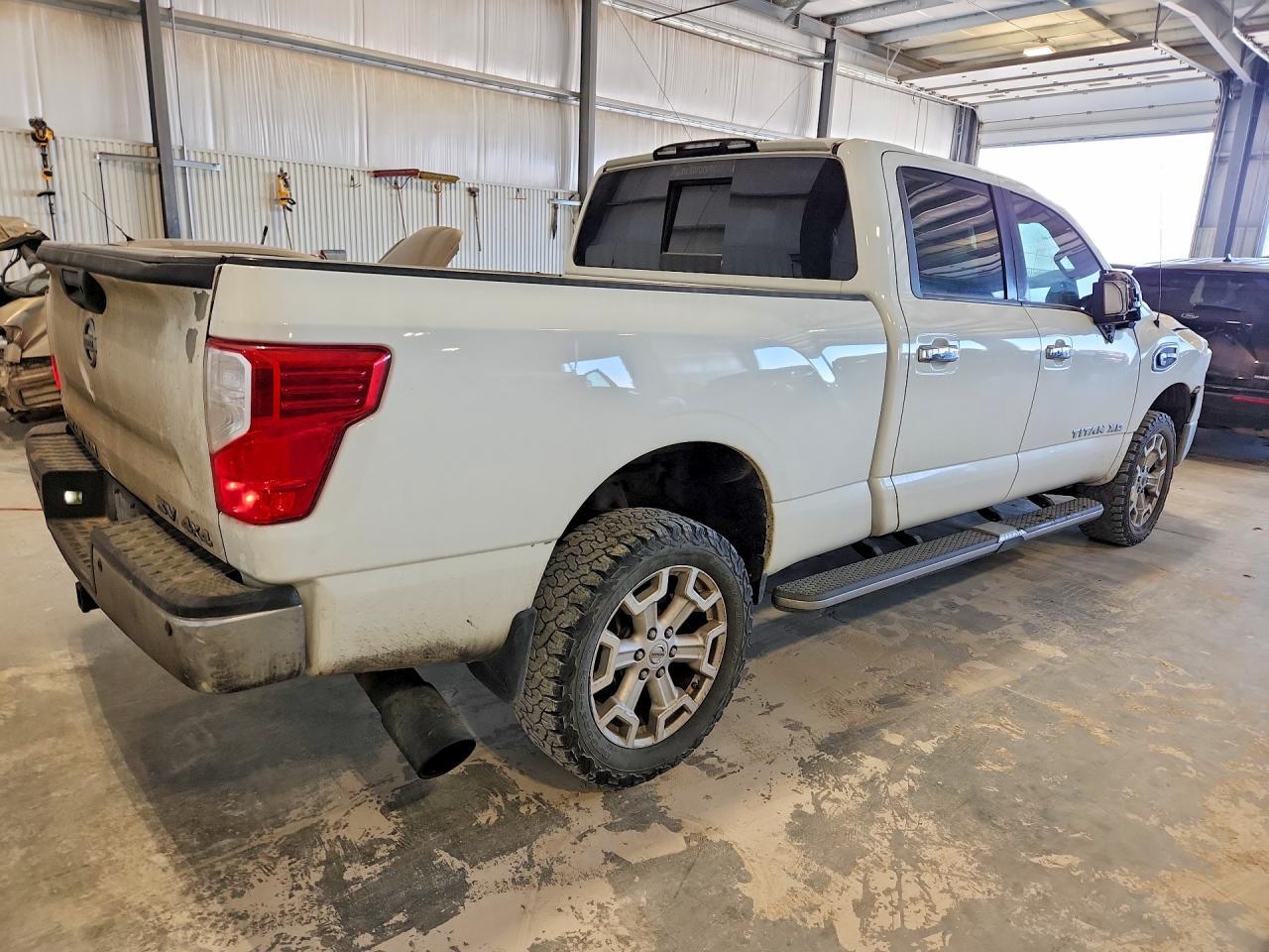 2017 Nissan Titan XD SV