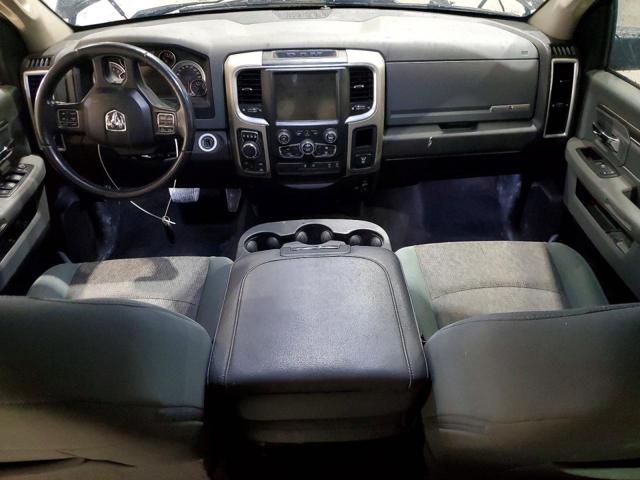 2017 Dodge RAM 1500 SLT