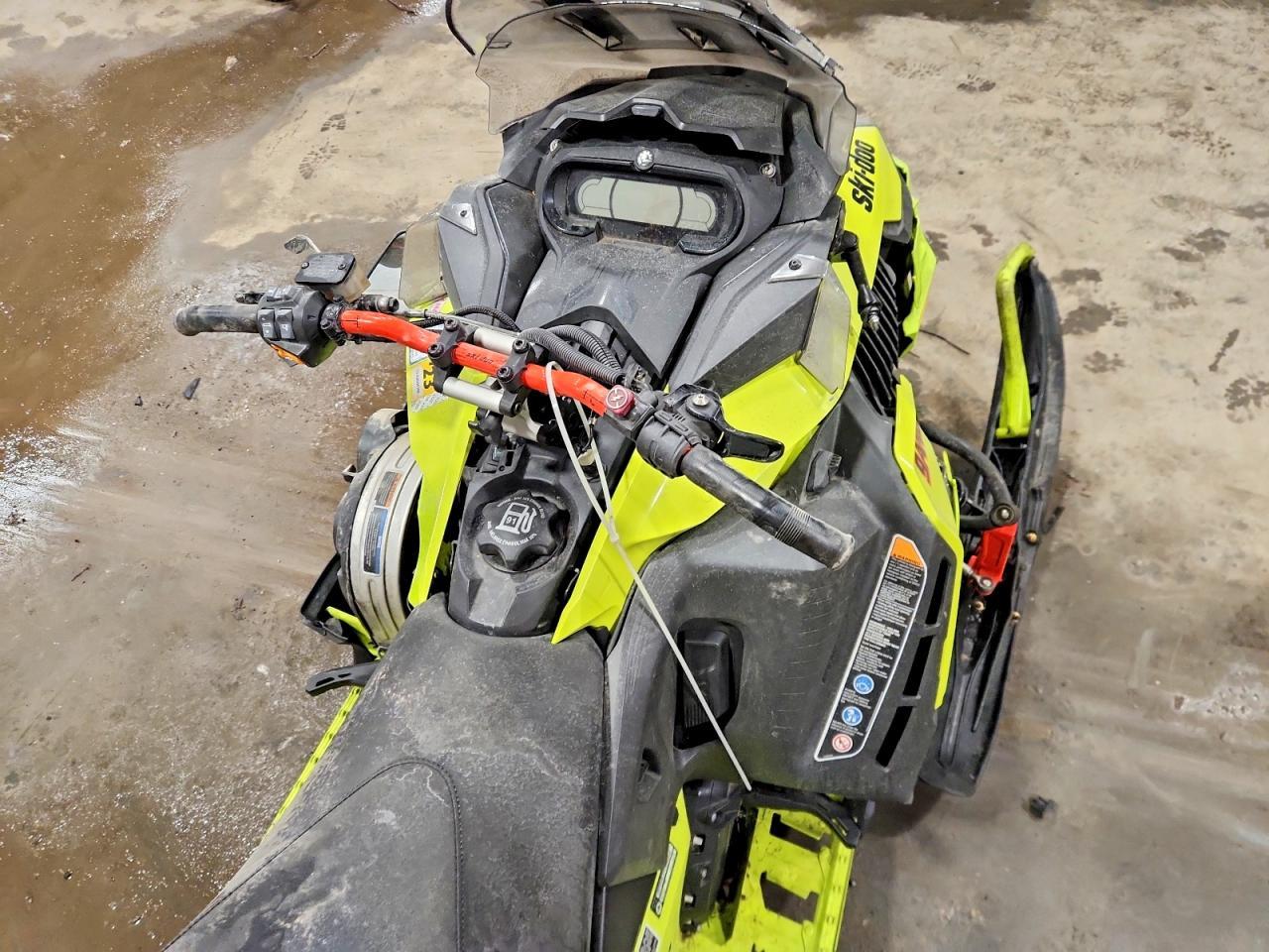 2020 Skidoo 2020 Skidoo REV