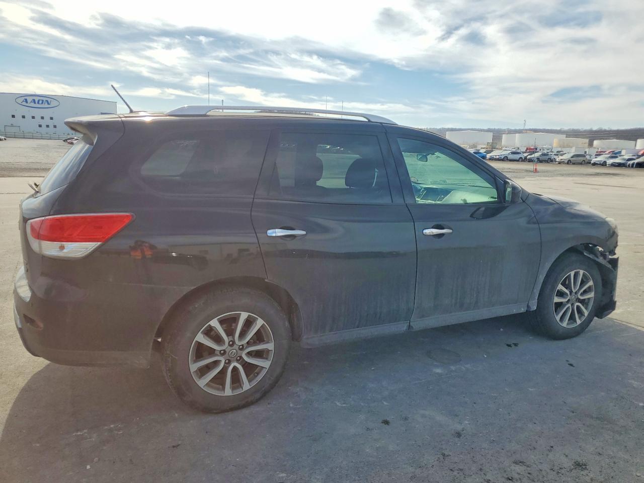 2014 Nissan Pathfinder s