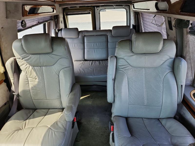 1999 Ford Econoline E150 van