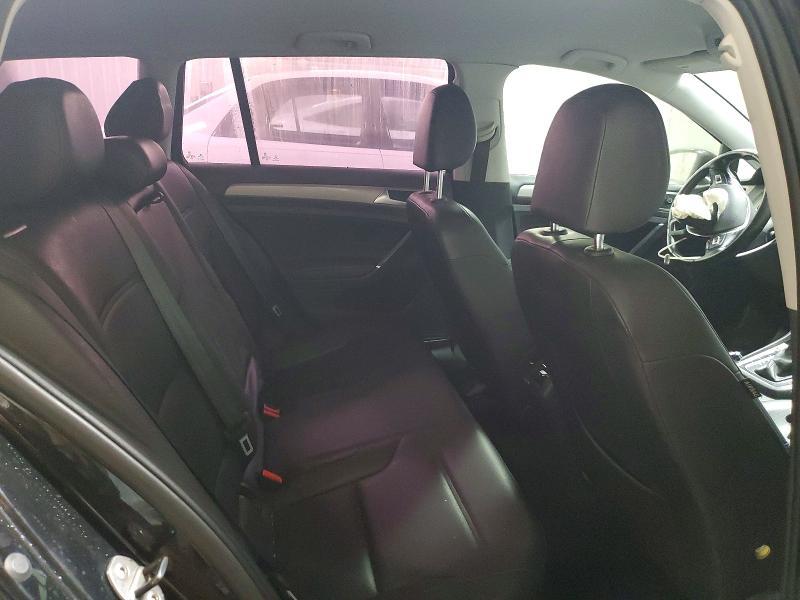 2015 Volkswagen Golf Sportwagen tdi s