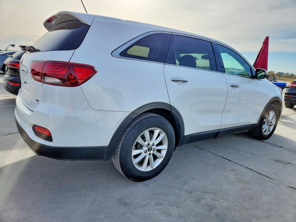 2019 KIA Sorento lx V6