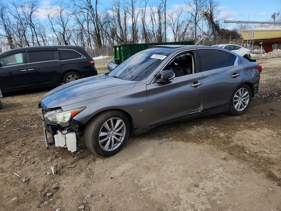 2015 Infiniti Q50 Base