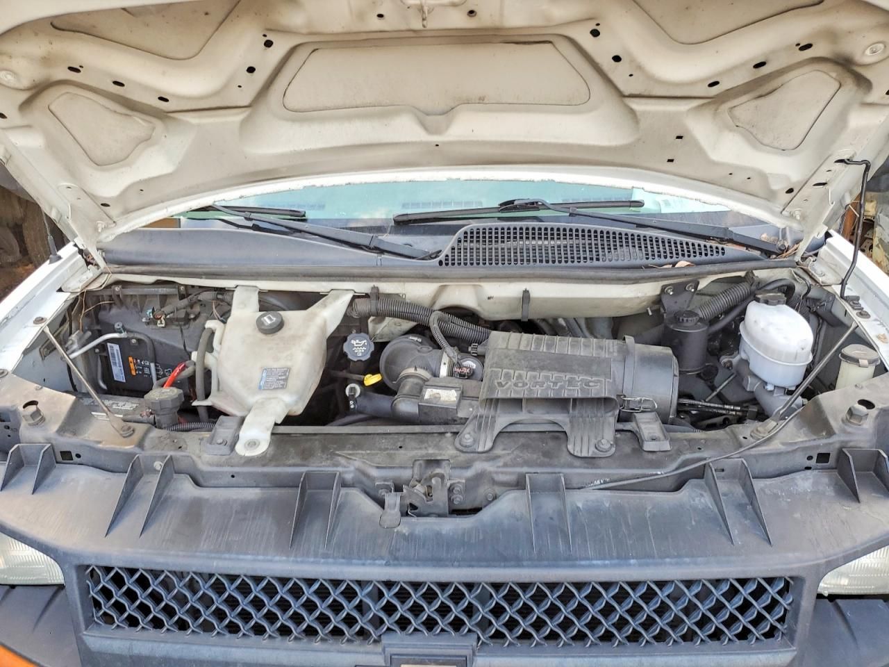 2012 Chevrolet Express G3500 BOX Truck