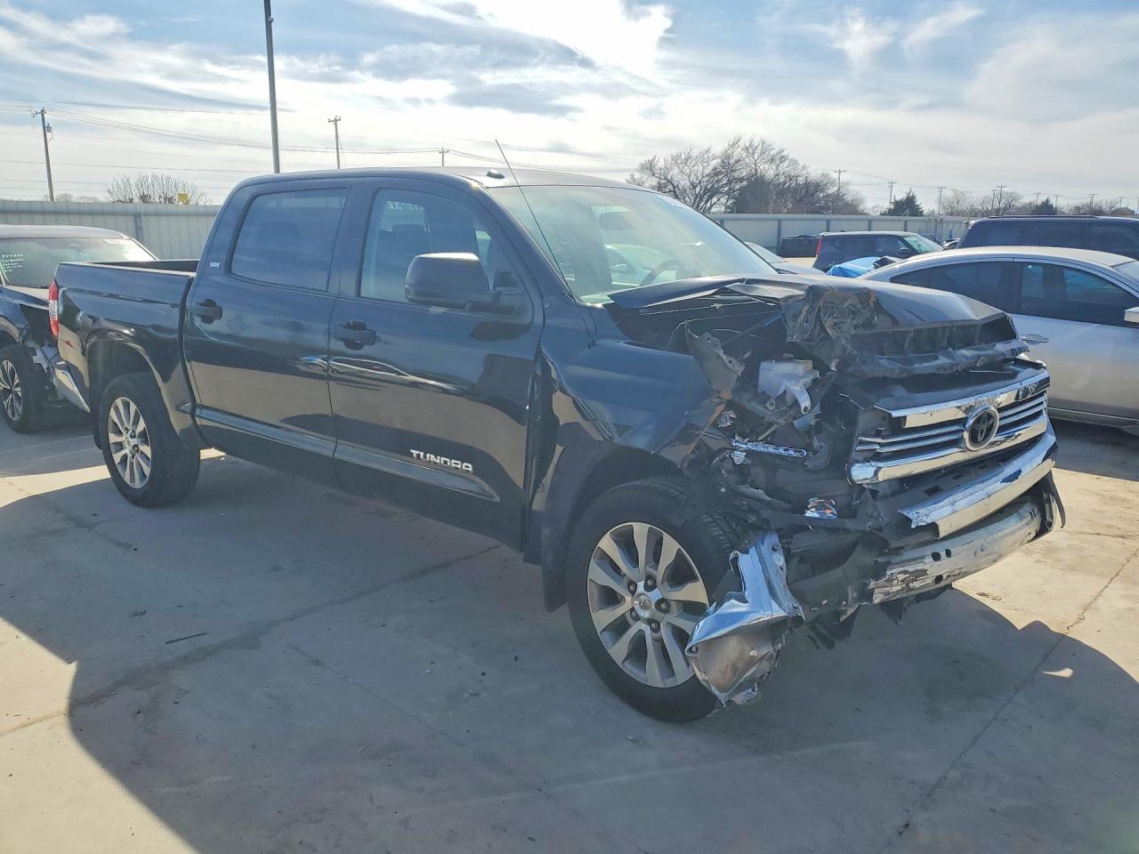 2016 Toyota Tundra SR5