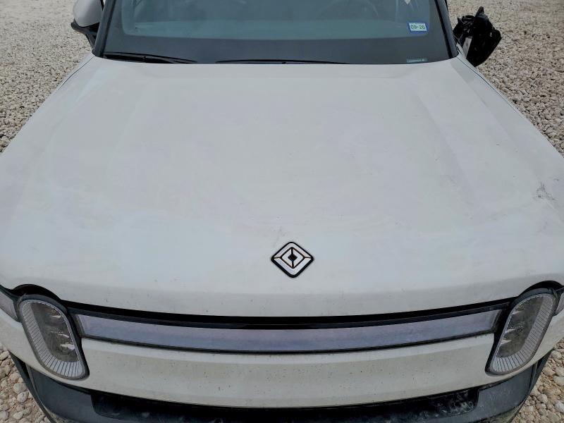 2023 Rivian R1S Adventure