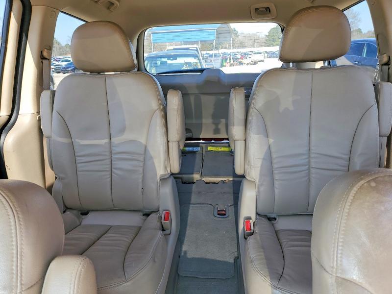 2012 KIA Sedona ex
