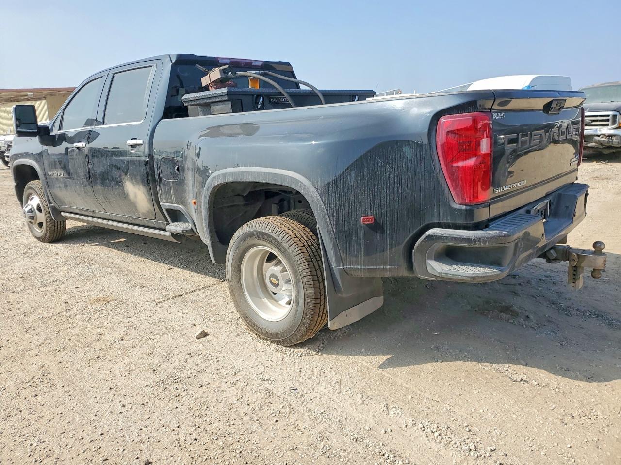 2022 Chevrolet Silverado K3500 High Country