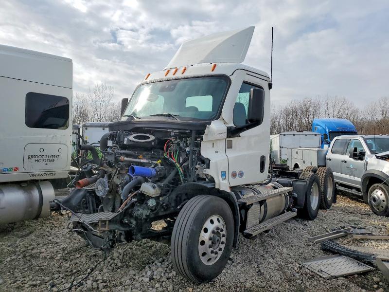 2025 Freigliner 2025 Freightliner Cascadia 116 Semi Truck
