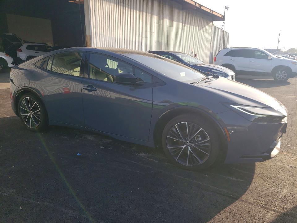 2024 Toyota Prius xle