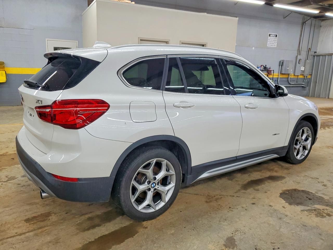 2016 BMW X1 Xdrive28i