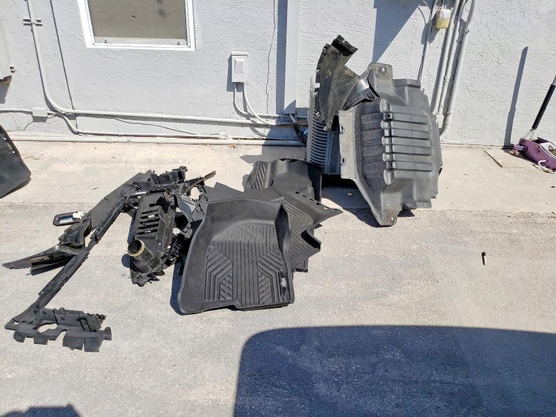 2025 GMC Sierra K2500 AT4X