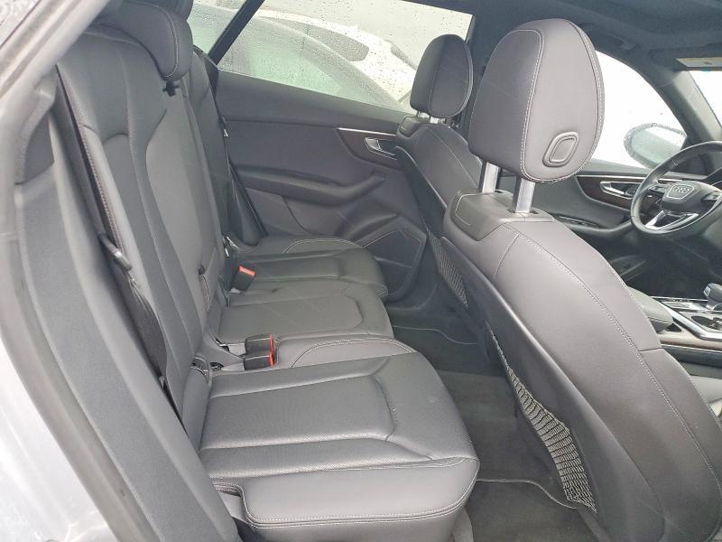 2019 Audi Q8 Premium Plus