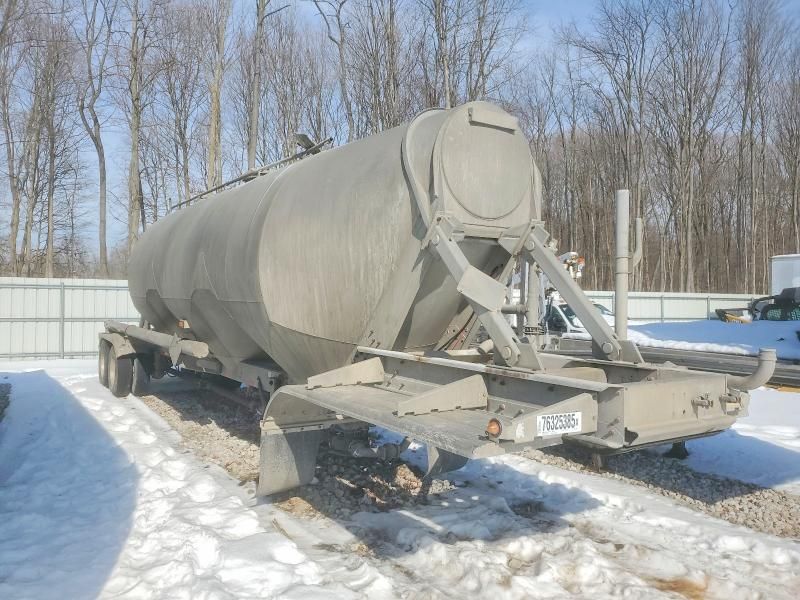2008 Heil 2006 Heil Pneumatic DRY Bulk Trailer