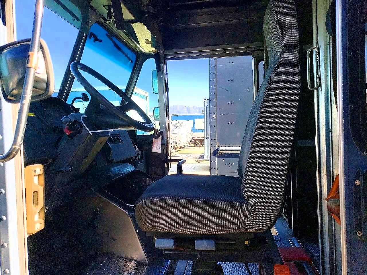 2020 Freigliner 2020 Freightliner MT45G Chassis Delivery Truck