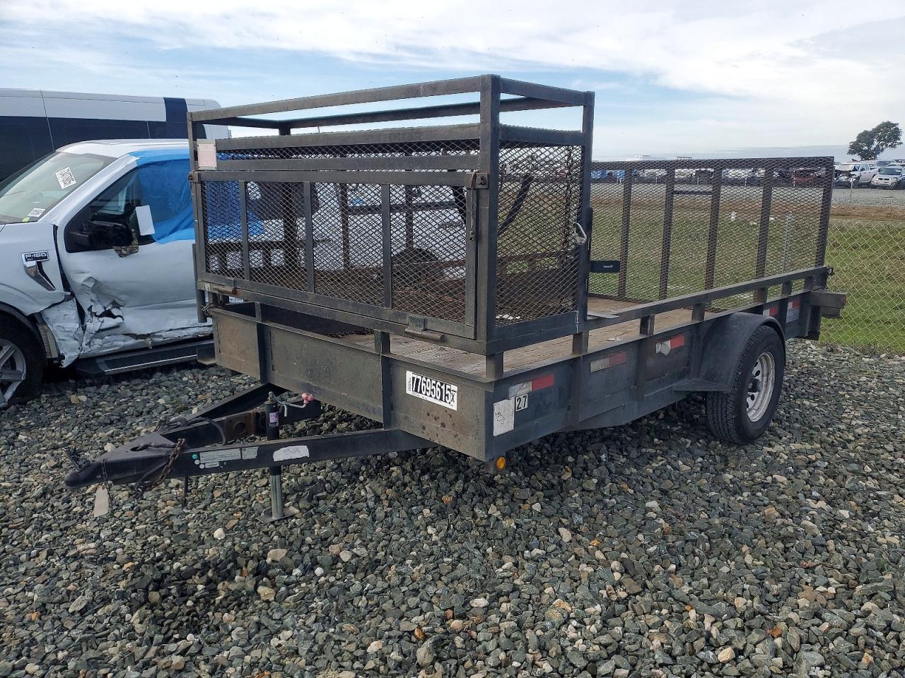 2012 Urwi 2012 R & J FD-304  Utility Trailer