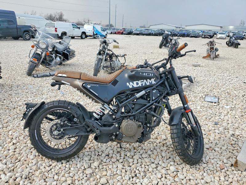 2023 Husqvarna Vitpilen 401/SVARTPILEN 401