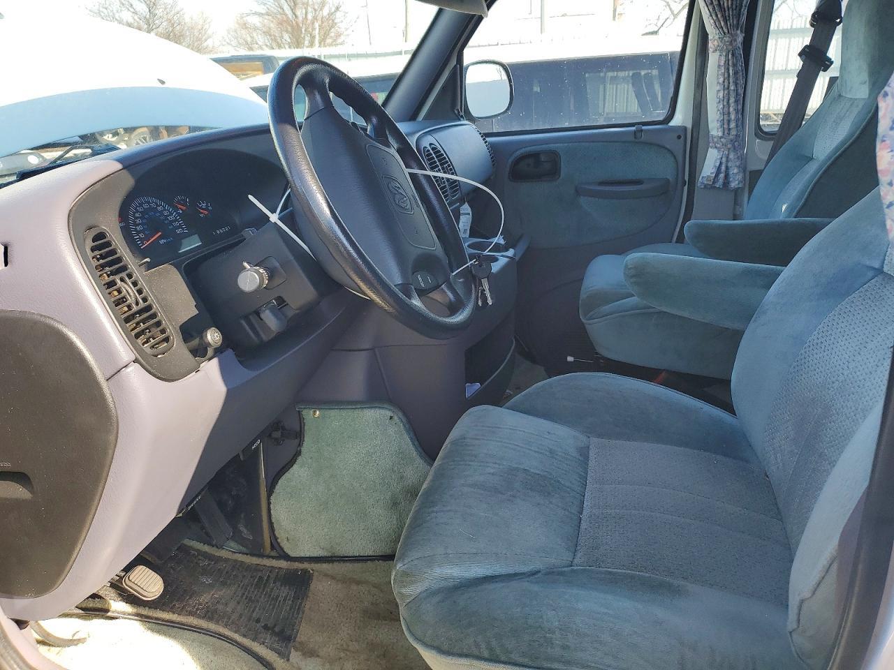 2000 Dodge RAM Van B3500