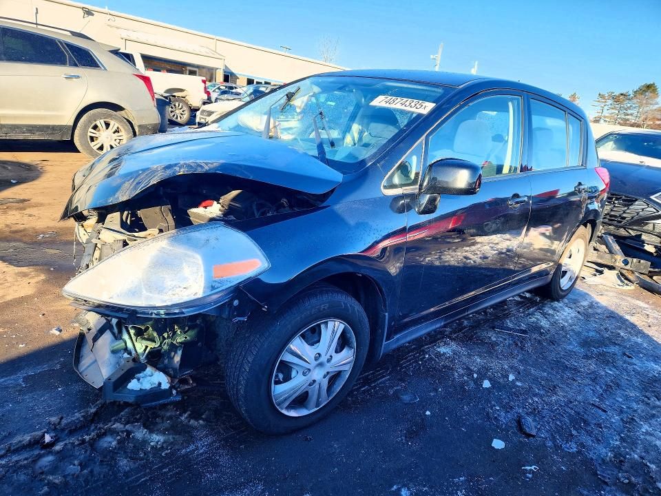 2011 Nissan Versa s