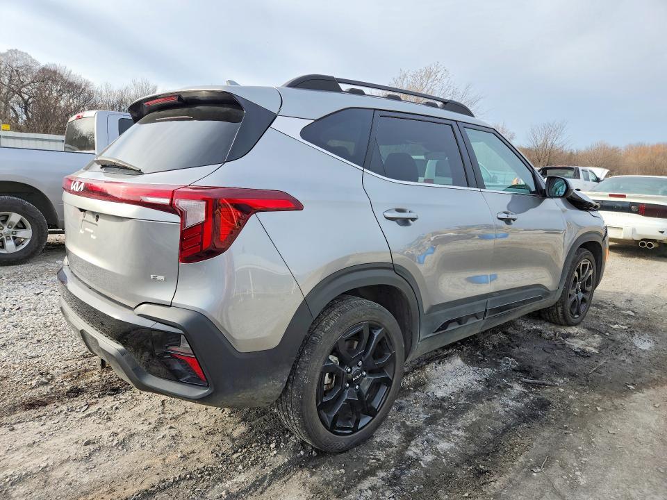 2024 KIA Seltos x Line