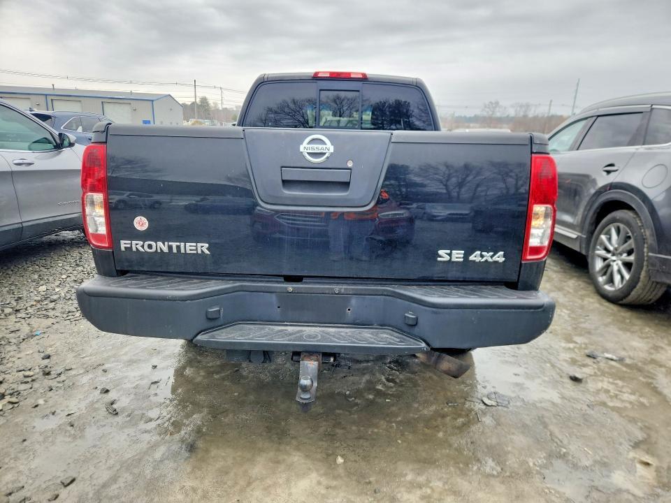 2010 Nissan Frontier King cab se