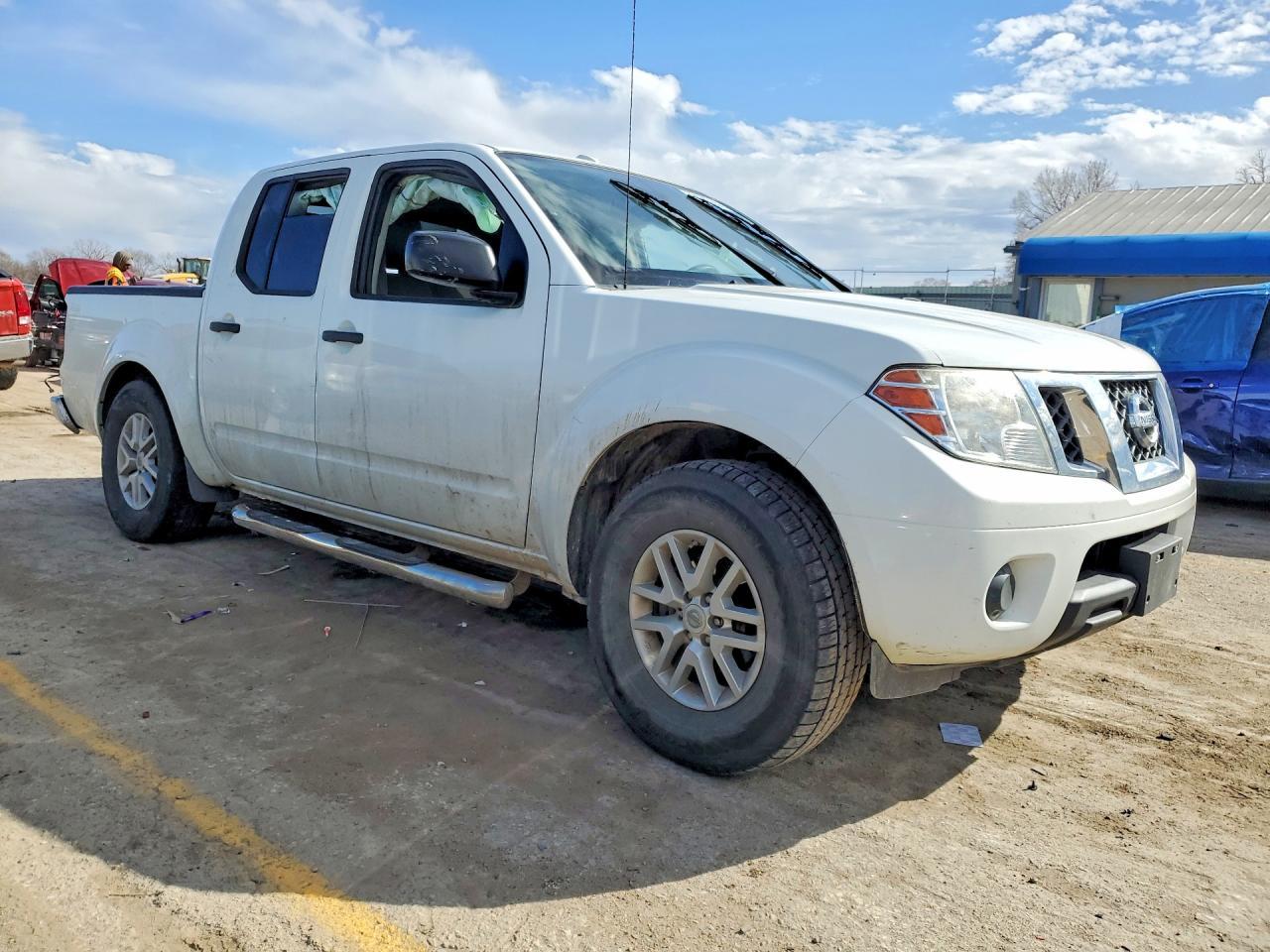 2016 Nissan Frontier SV