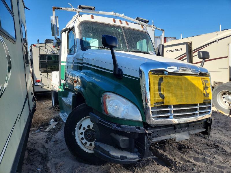 2016 Freigliner 2016 Freightliner Cascadia Toter Truck