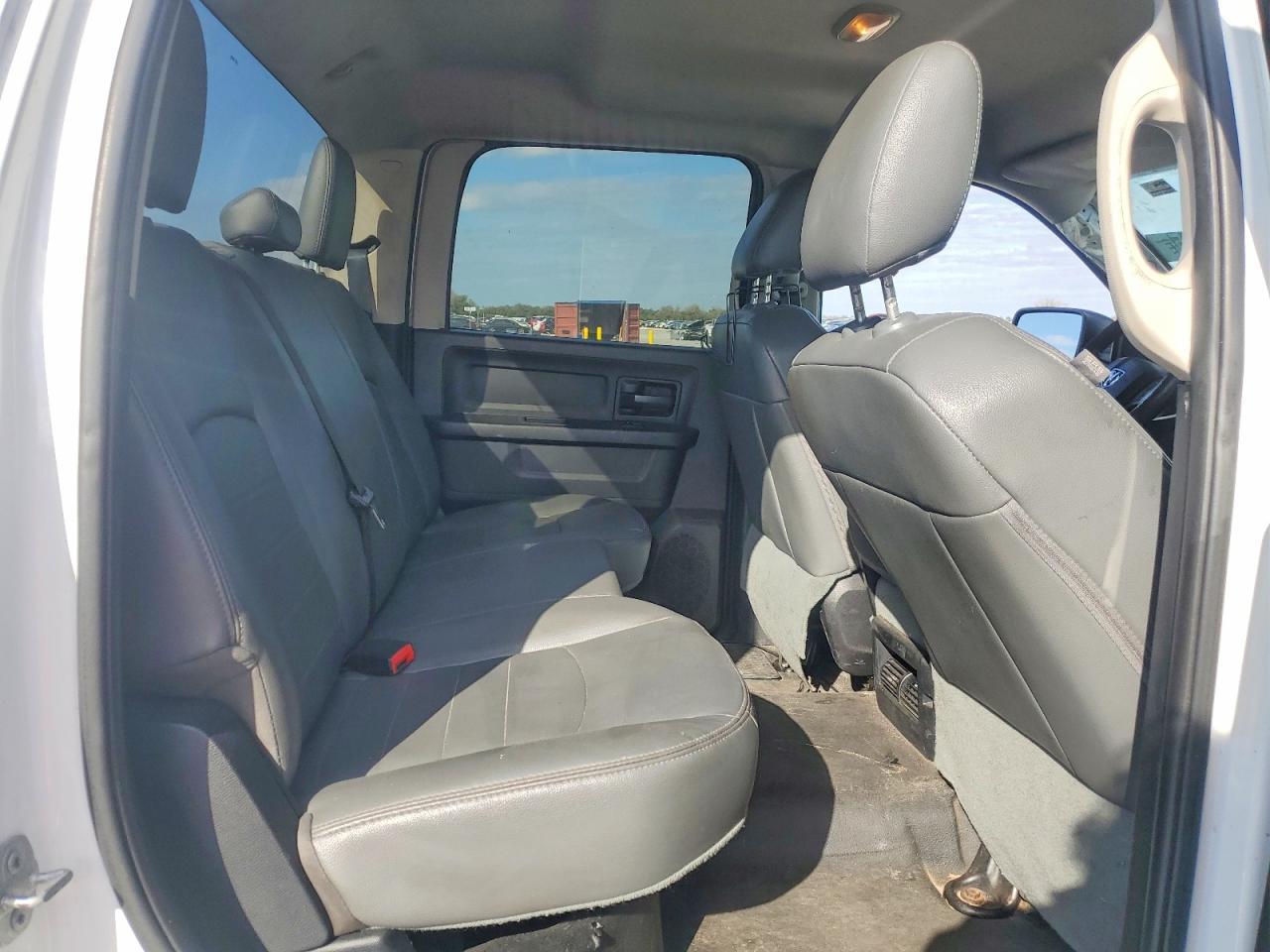 2016 Dodge RAM 2500 ST