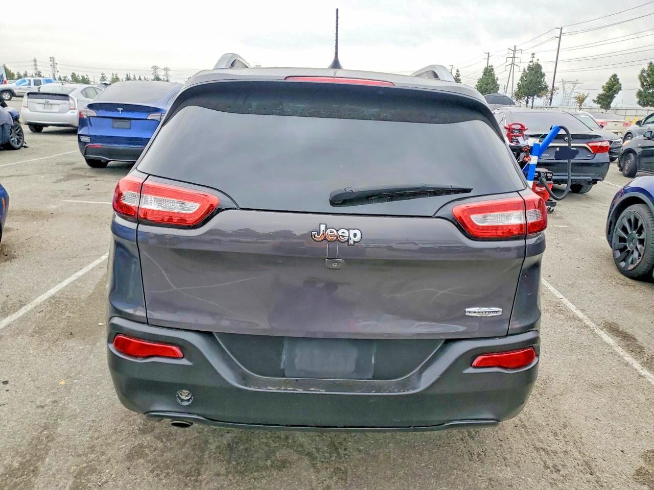 2018 Jeep Cherokee Latitude Plus