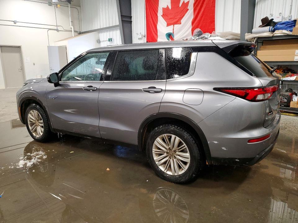2023 Mitsubishi Outlander es