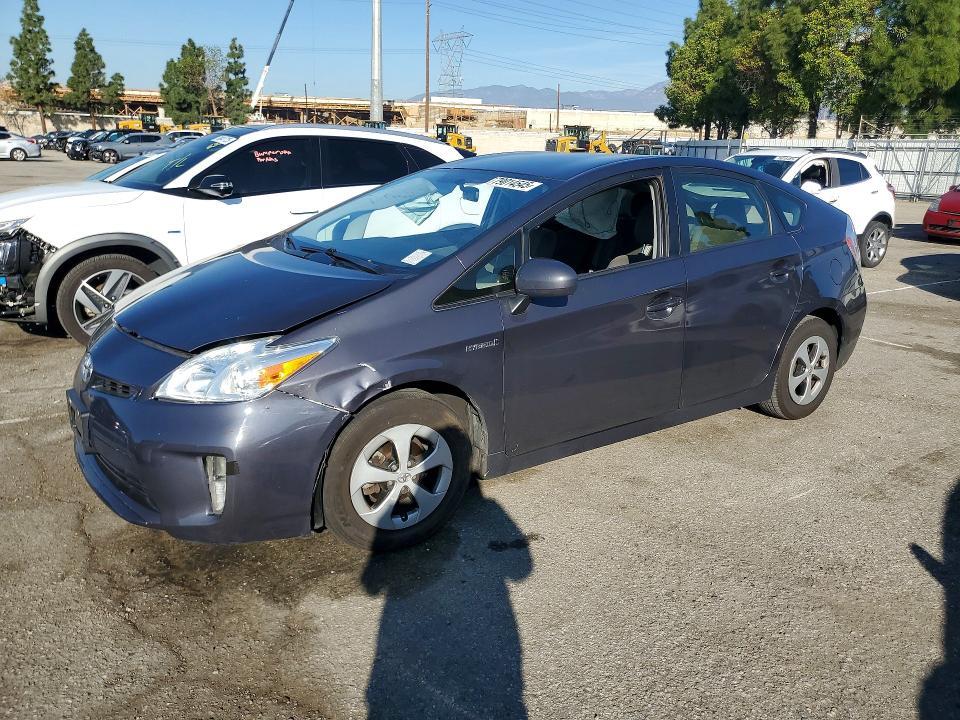 2015 Toyota Prius two