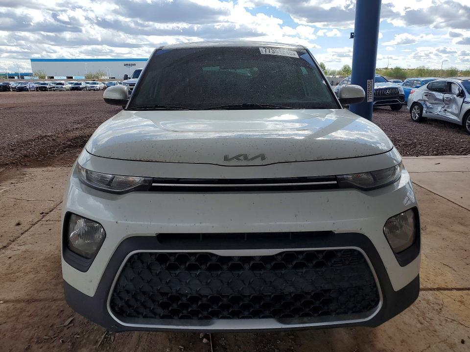 2022 KIA Soul lx