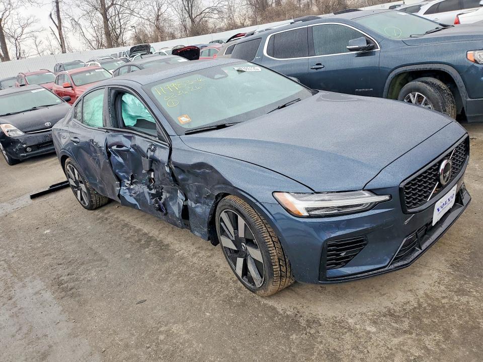 2024 Volvo S60 Ultimate