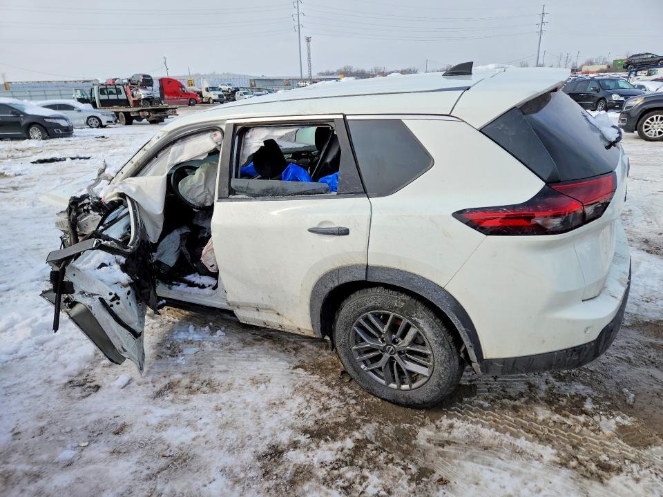 2024 Nissan Rogue s