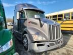 2022 Peterbilt 579 Semi Truck