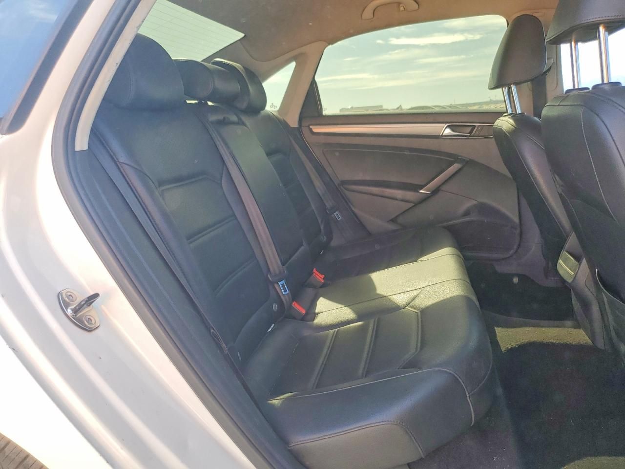 2016 Volkswagen Passat s