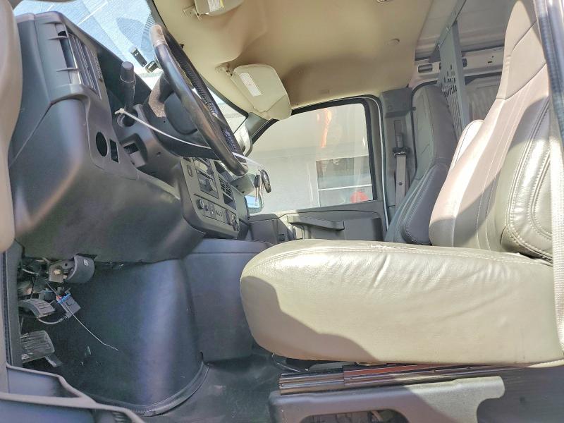 2020 Chev Express G2500