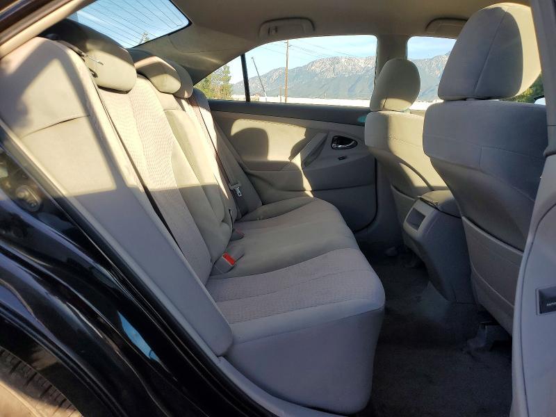 2011 Toyota Camry le