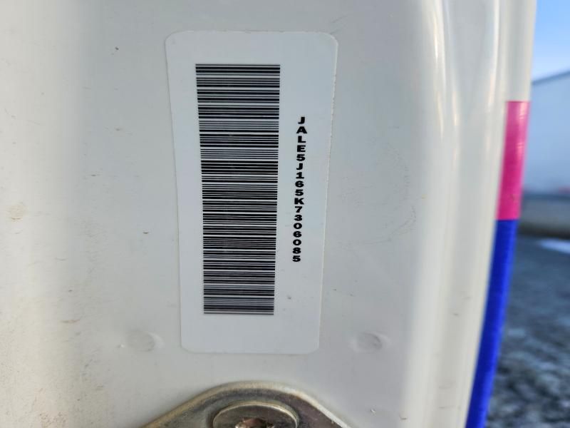 2019 Isuzu NRR BOX Truck