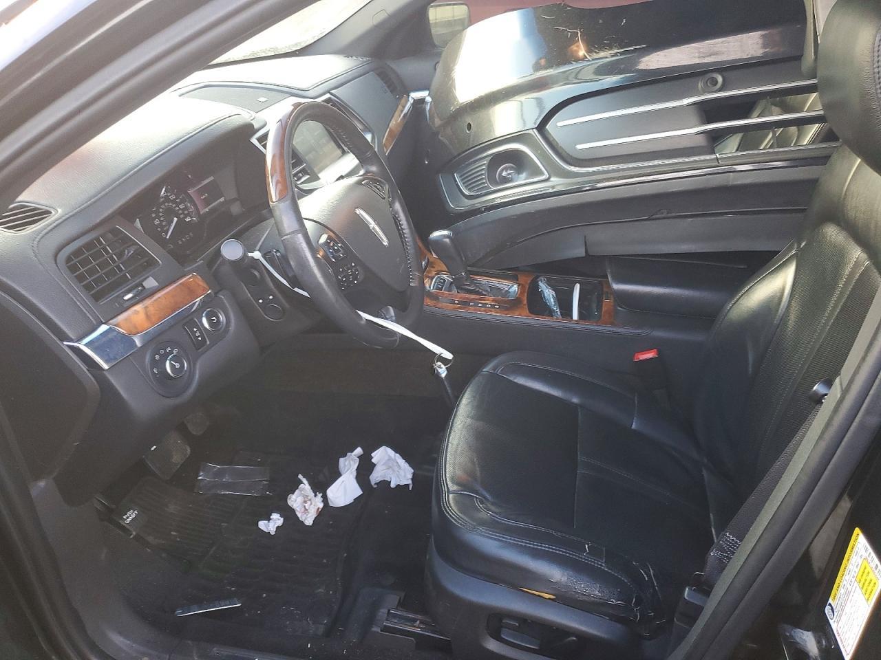 2014 Lincoln Townhouse MKS
