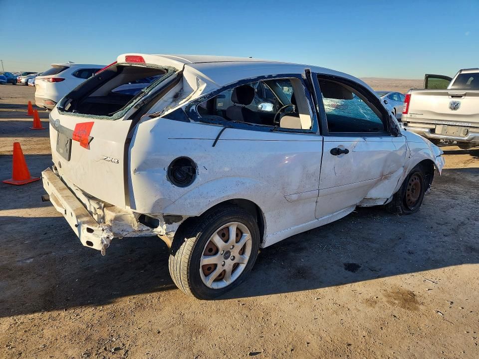 2005 Ford Focus ZX3