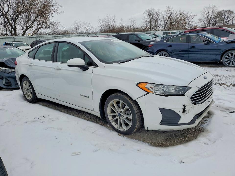 2019 Ford Fusion se