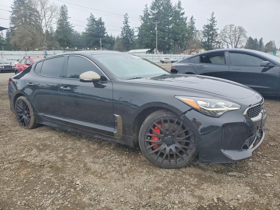 2019 KIA Stinger GT2