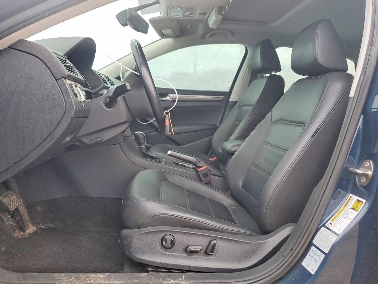 2018 Volkswagen Passat se