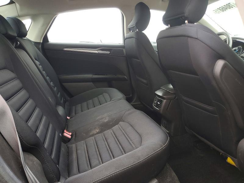 2016 Ford Fusion se Hybrid