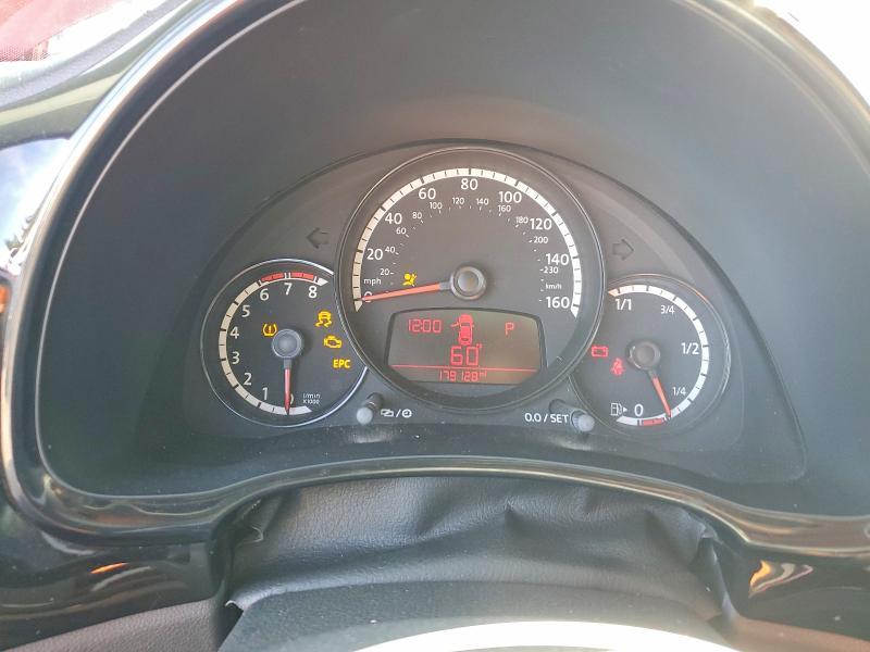 2013 Volkswagen Beetle