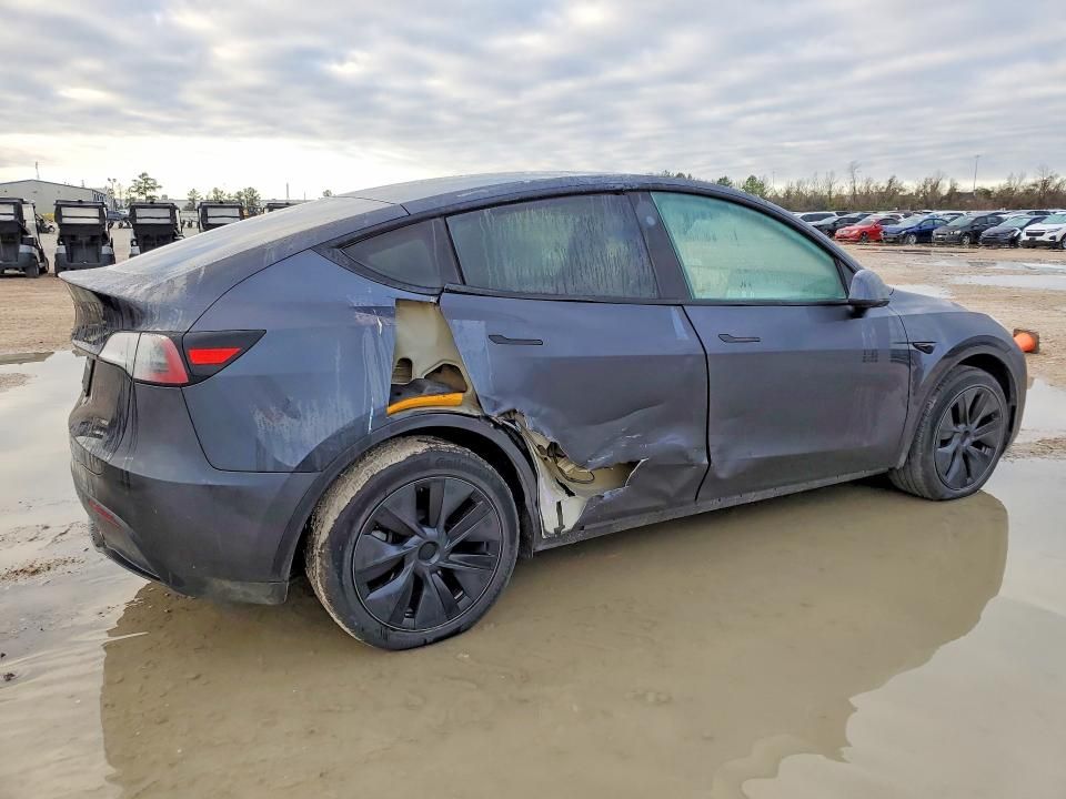 2025 Tesla Model y