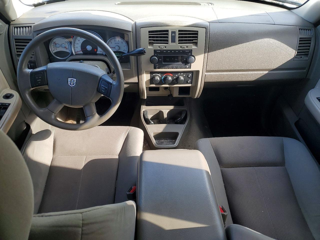 2005 Dodge Dakota Quad SLT